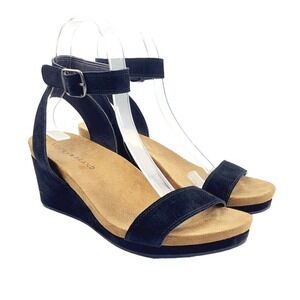 Lucky Brand Women's Kartson Suede Ankle Strap Heeled‎ Sandals - Size 7